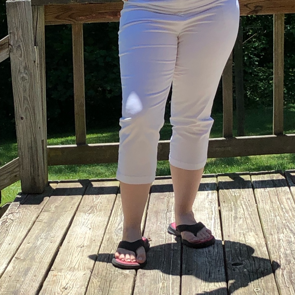 Classy White Capri Pant